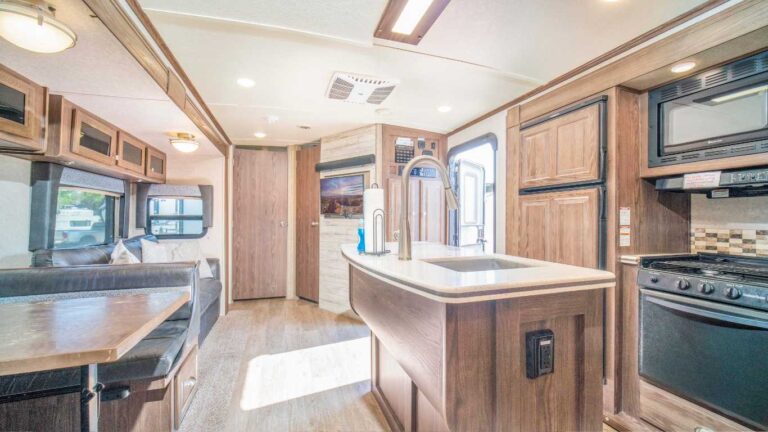 Rentable RV - Inside