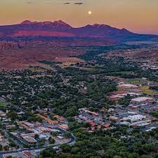 moab downtown sunset